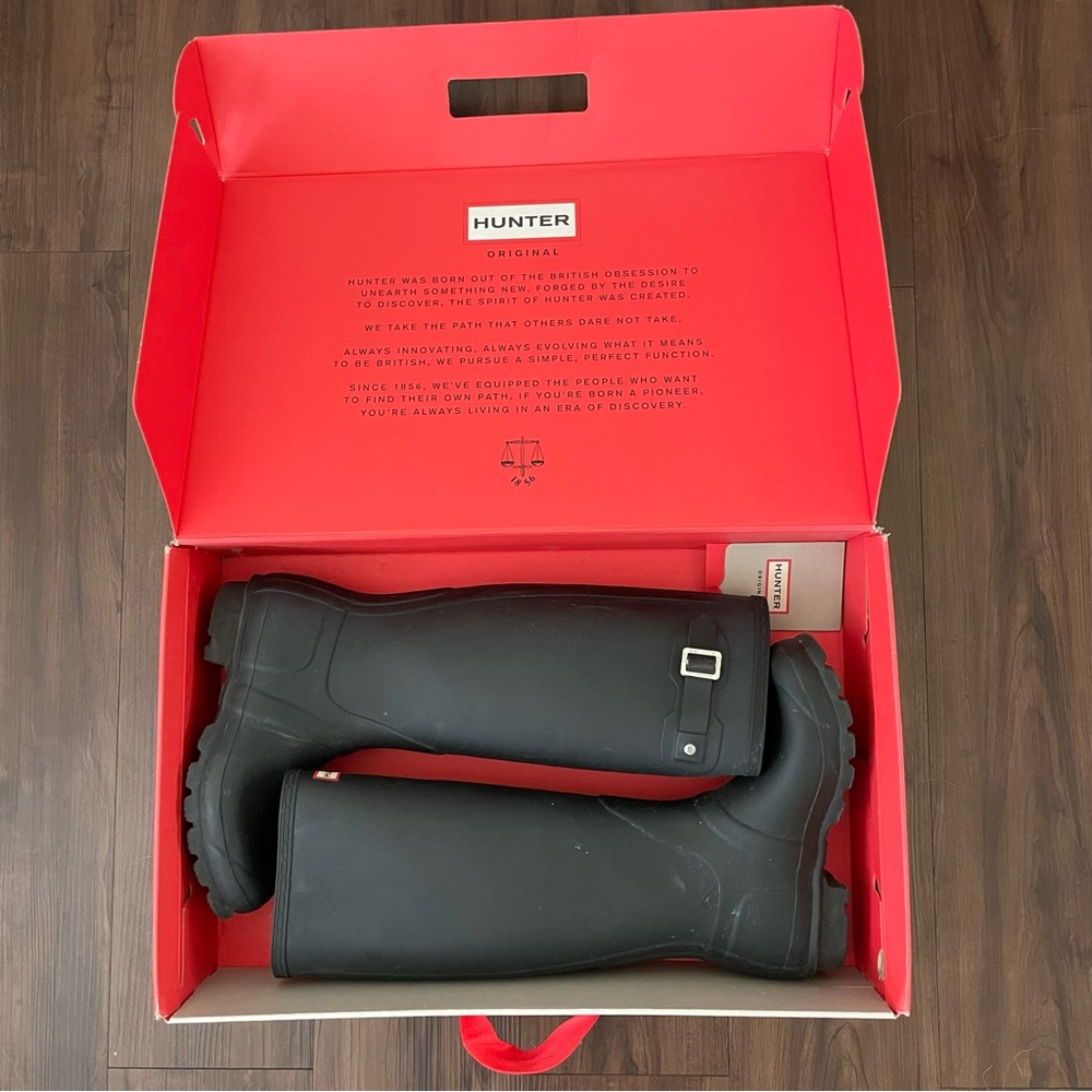 Hunter Original Tall Rain Boot Size 6 in matte black